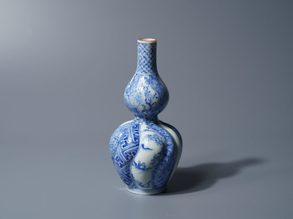 Blue-and-White Gourd-shaped