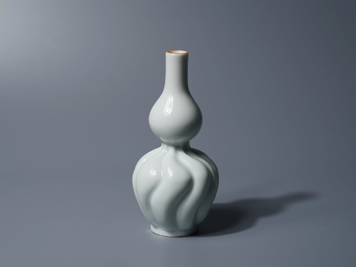 White Porcelain Gourd-shaped